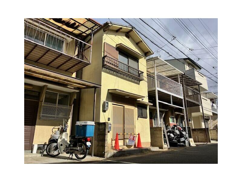 Kyoto City, Fushimi Ward, Yodomiya-cho (Yodo Station) 2-story 3DK