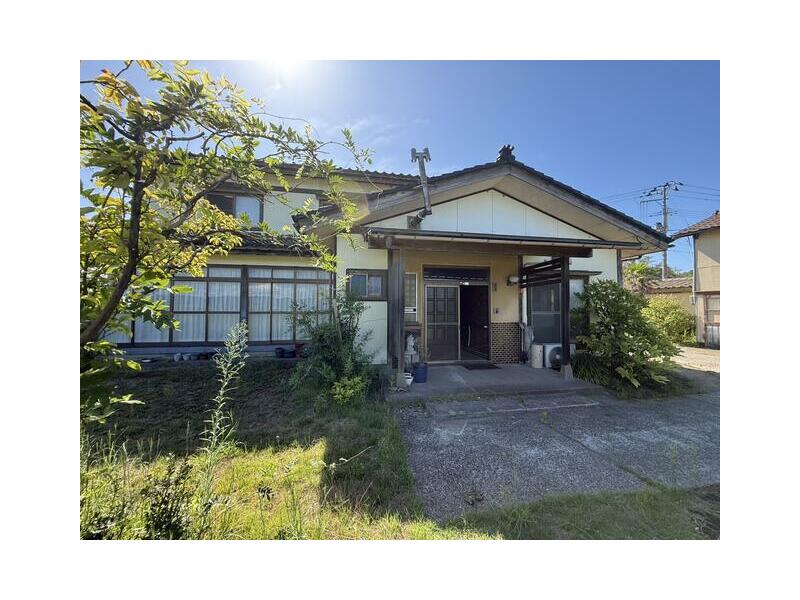 Kariwa District Kariwa Village Oaza Shomeiji (Arahama Station) 2-story 8DK