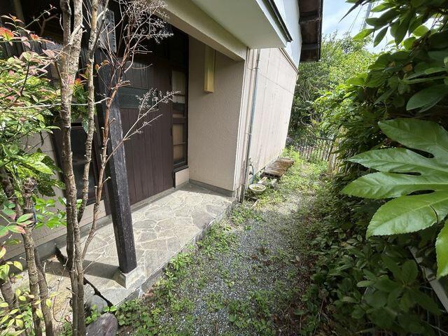 アットホーム】南足柄市の土地探し 「古家ありの土地特集」｜売