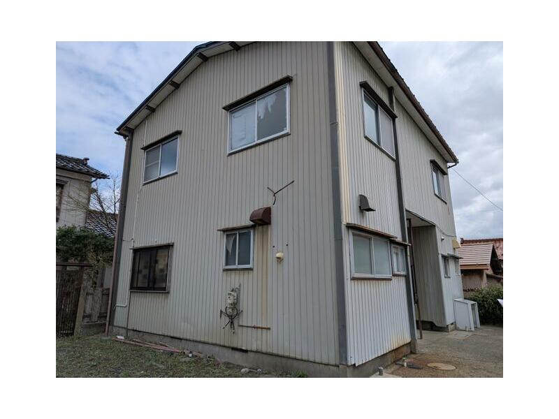 1-chome Hamada, Sakata City (Sakata Station) 2-story 7K