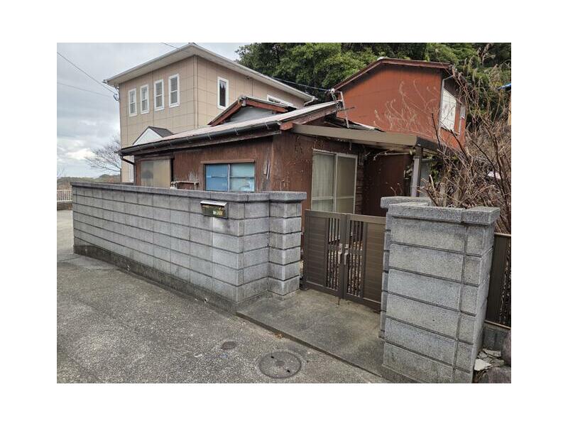 Two-story building 4K in Hagoromocho, Yahatanishi Ward, Kitakyushu City (Space World Station)