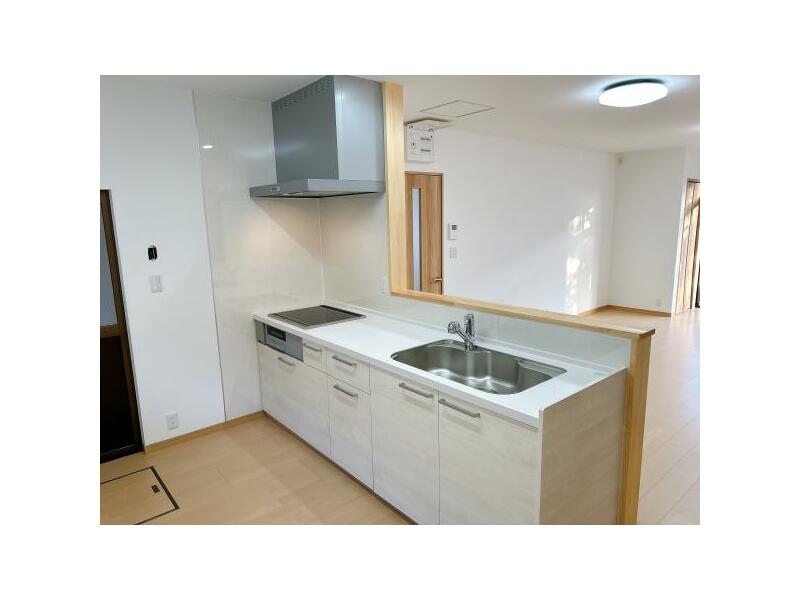 Shikazonoji-cho, Izumo-shi (Ichibataguchi station) 2F 4LDK

14,490,000 yen