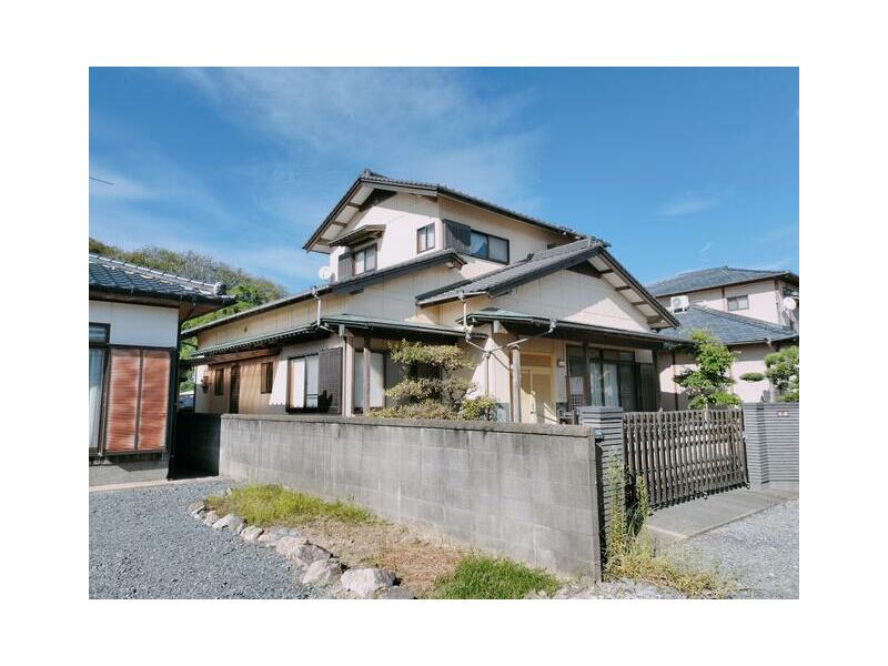 Karatsu City, Minato Town (Nishi-Karatsu Station) 2-story 6DK