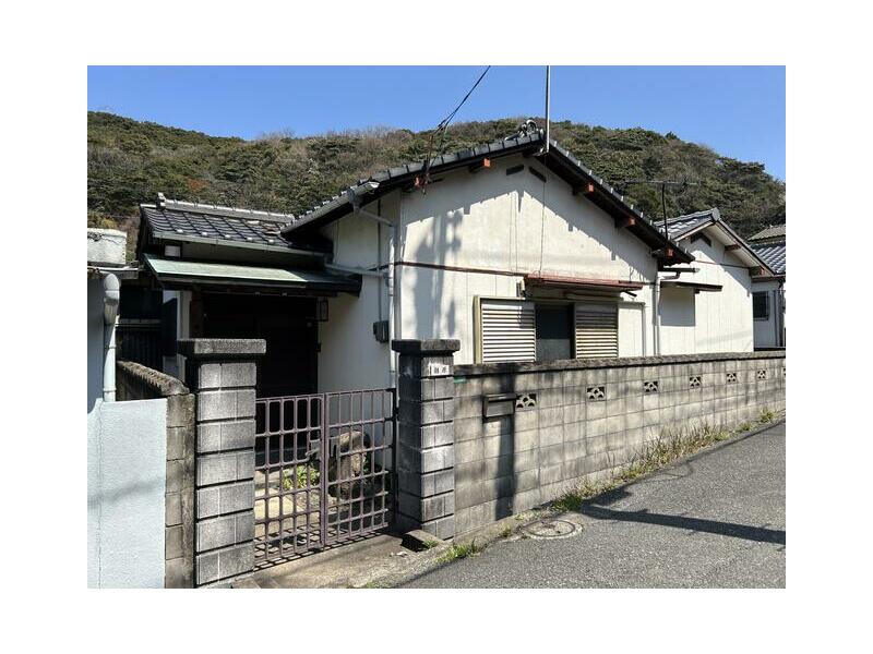 Shiroyama-cho, Moji-ku, Kitakyushu City (Moji Station) 1-story building 4LDK