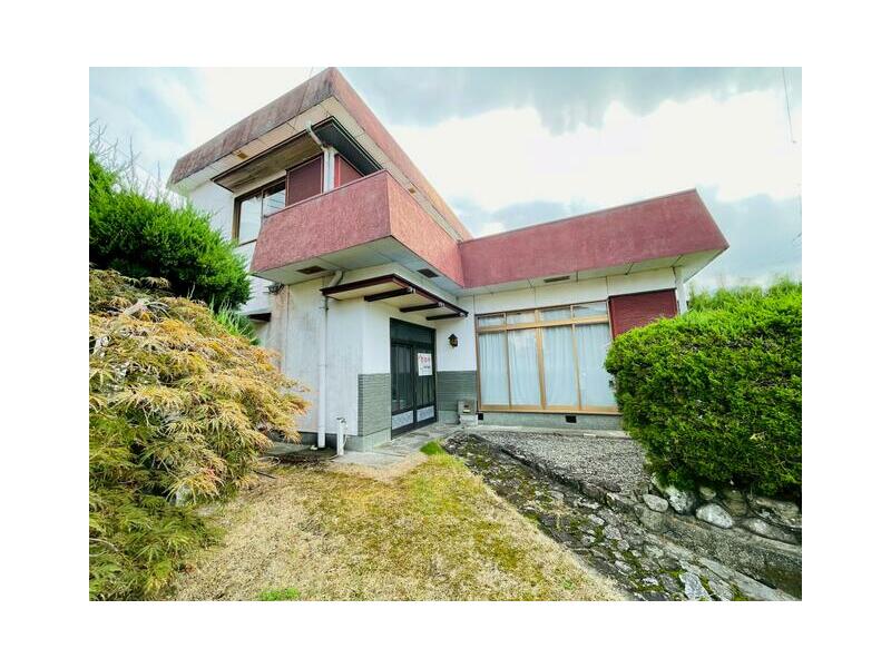 Nishimuro District, Susami Town, Shusami (Shusami Station) 2-story building 5DK