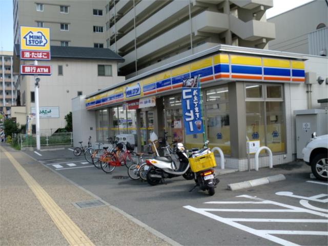 アットホーム 福岡市東区 原田2丁目 箱崎駅 2階 ワンルーム 提供元 リロの賃貸 株 ルーム パピヨン店 福岡 市東区の賃貸マンション アットホーム 福岡市東区 原田2丁目 箱崎駅 2階 ワンルーム 提供元 リロの賃貸 株 ルーム パピヨン店 福岡 市東区の賃貸マンション