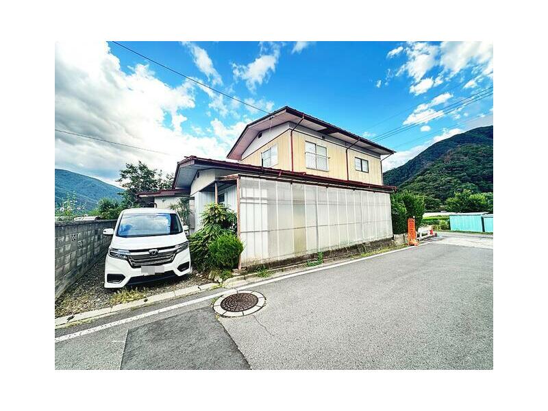 Chikuma City, Oaza Wakamiya (Togura Station) 2-story 6LDK