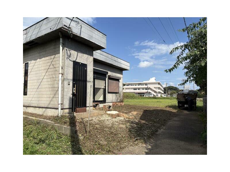 Ogori City Inoue (Matsuzaki Station) Single-story building 2LDK