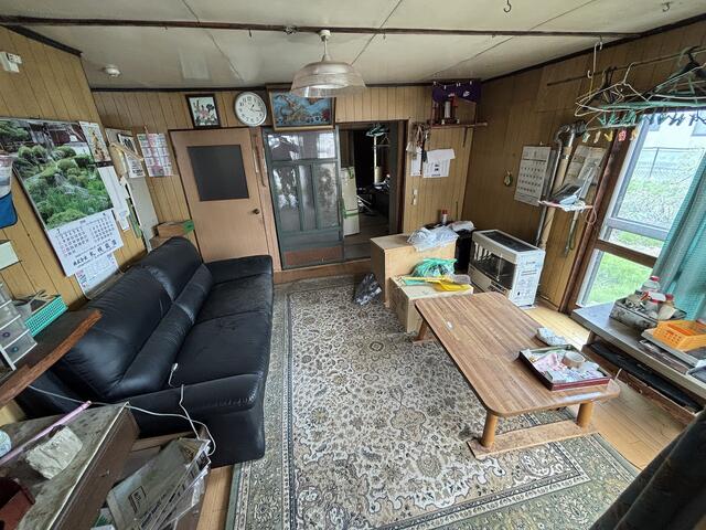 岩見沢市 志文本町四条3丁目 2階建 3LDK 5