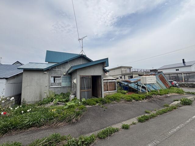 北海道岩見沢市の一戸建て | 90万円 | 3LDK | 352.46m² | Akiyama house finder
