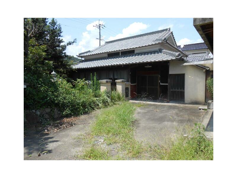 2F 9DK in Komuro, Ichikawa-cho, Kanzaki-gun, Hokkaido

900,000 yen