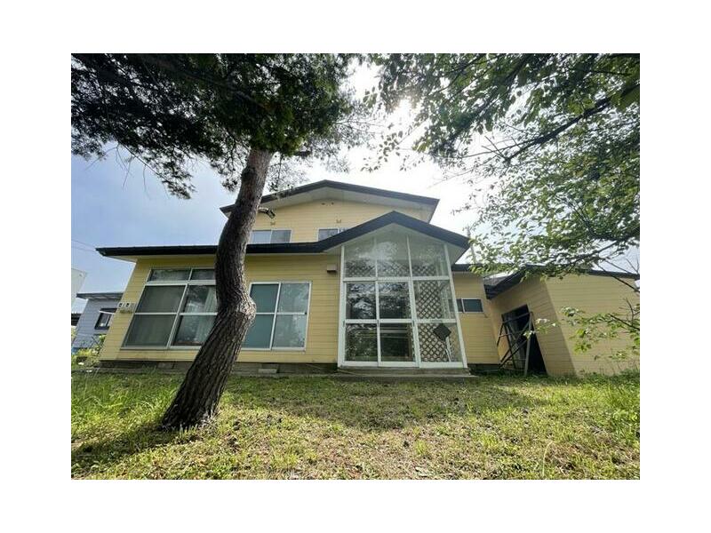 Suttsu-gun Suttsu-cho, Watashima-cho (Kuromatsunai Station) 2-story building 6LDK