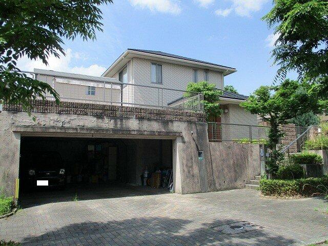 新設計】 ネックケア 首 リラクゼーション器 理学療法士監修 (加温×振動×EMS&TENSのW効果) LED液晶ディスプレイ 10種類のモード  16段階の強度調整 軽量 USB充電式 コードレス 父の日 誕生日プレゼント お祝い 男女兼用 日本語説明書を同梱 (ホワイト) -  日本のAmazon購入 