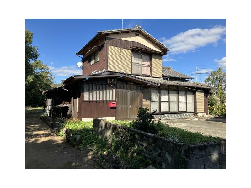 Saga City, Kuboizumi Town, Oaza Kamiiizumi 2-story building 8DK