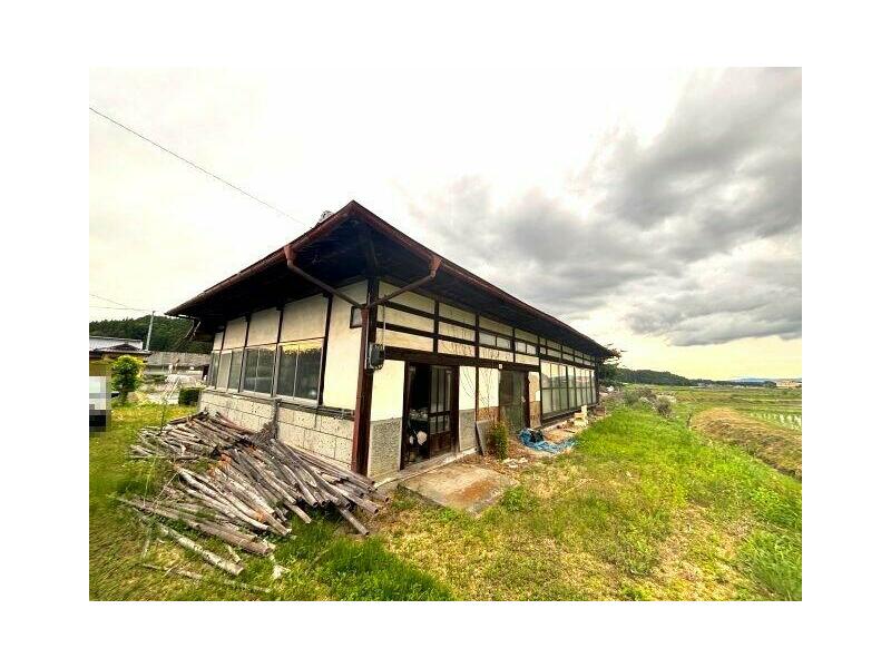 Shirakawa City, Odakawababa (Kudan Station) Single-story building 4LK