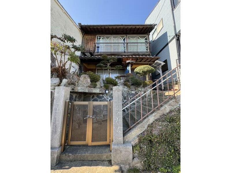 Nagasaki City, Kaminishiyama-cho (Suwa Shrine Station) 2-story 5DK