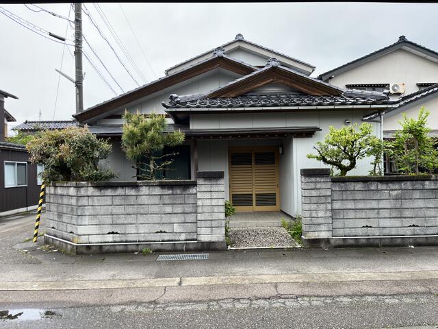 Cheap house for sale in Oyabe, Toyama