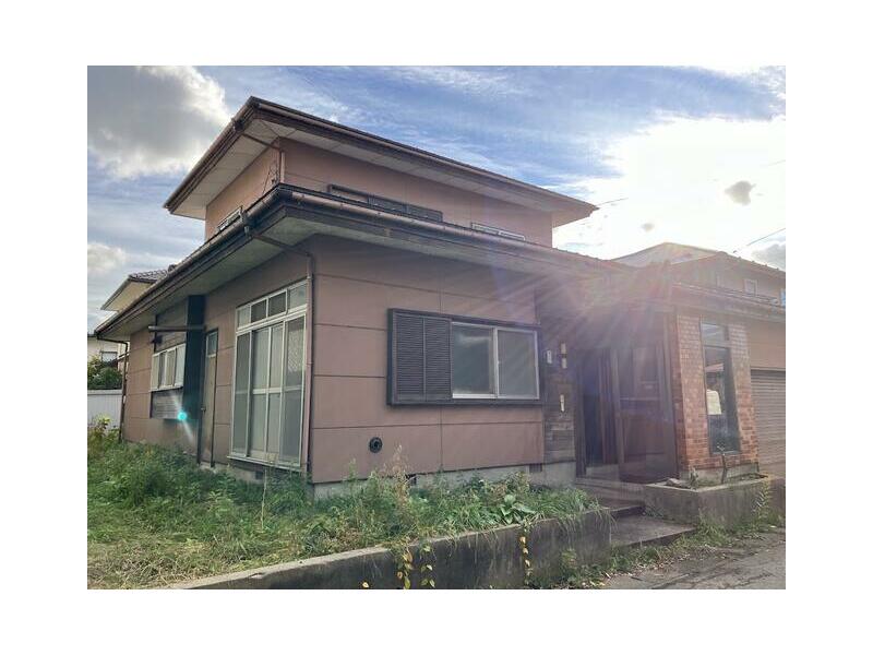 Akita City, Tegata Aomatsuzawa (Izumi Soka Station) 2-story building 5LDK