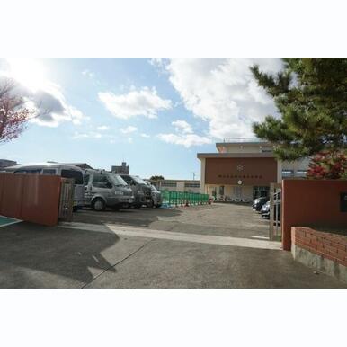 郡山市立郡山第五中学校 距離:1,551m