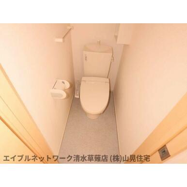 清潔感のあるトイレです