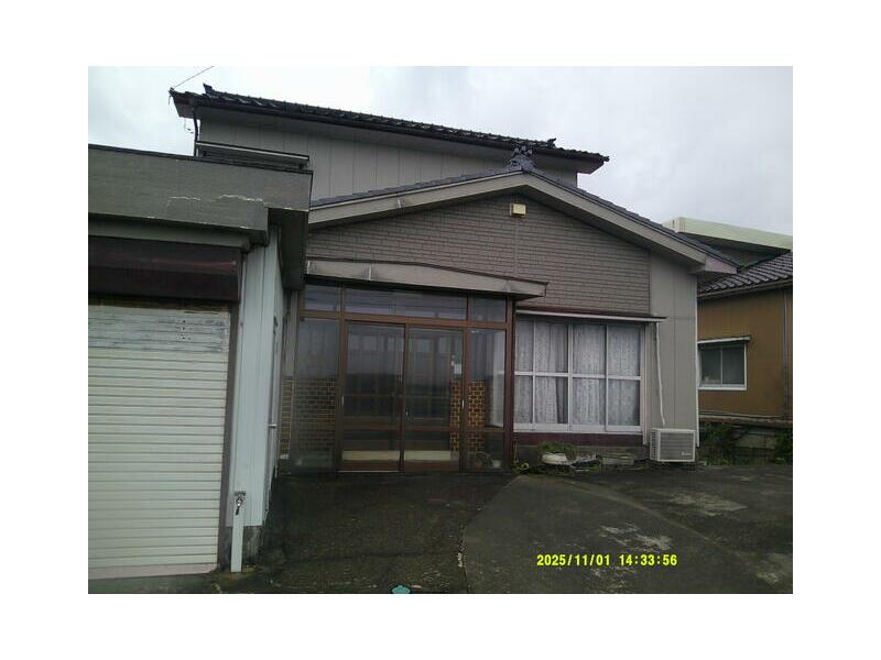 Uozu City Kinoshita Shin (Uozu Station) 2-story above ground, 1-story basement building 6DK