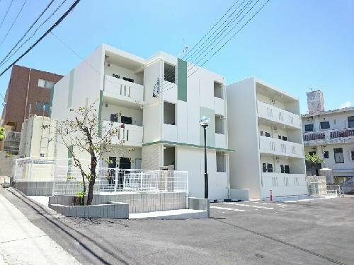 引っ越し中 宜野湾市野岳4丁目4の5です。