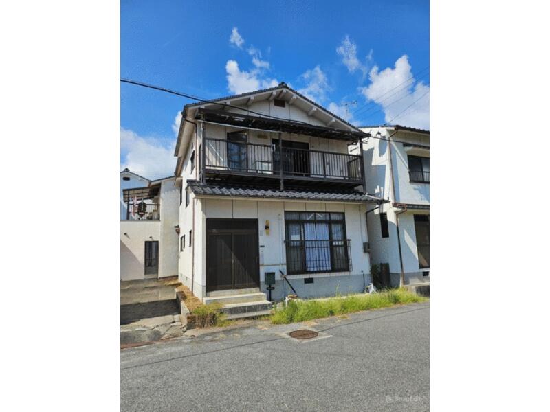 Oaza-Shukujima, Kaminoseki-cho, Kumage-gun (Yanai Port station) Single story house, 3K

200,000 yen