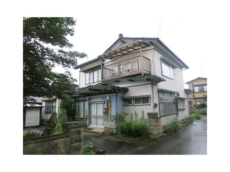 Nittame, Motodate, Sakata City (Motodate Station) 2-story 9DK