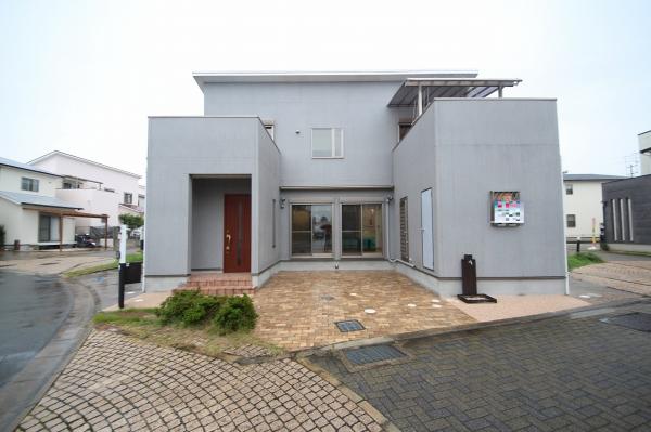 アットホーム 貝塚市 畠中２丁目 二色浜駅 地上2階地下1階建 ４ｌｄｋ 貝塚市の中古一戸建て 提供元 株 リウイルトラスト 熊取店 一軒家 家の購入