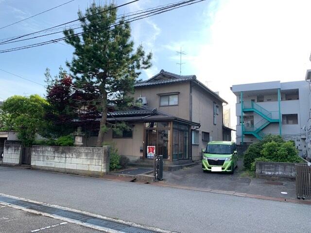 アットホーム 野々市市 高橋町 野々市工大前駅 提供元 株 泰成商会 野々市市の賃貸一戸建て