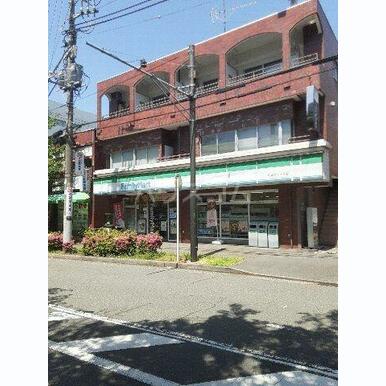 ファミリーマートたまプラーザ店 距離:1,175m