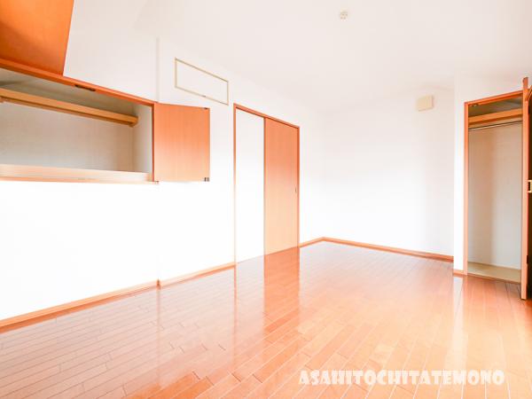 アットホーム 横浜市神奈川区 西寺尾３丁目 大口駅 3階建 ２ｌｄｋ 横浜市神奈川区の中古一戸建て 提供元 朝日土地建物 株 横浜支店 営業１課 一軒家 家の購入