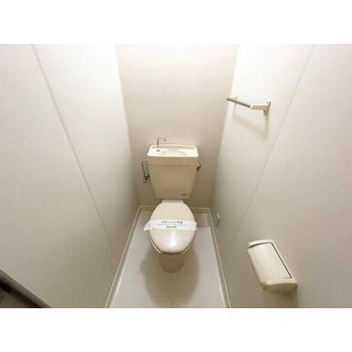 ※室内写真は家具・家電設置時の別室サンプル写真。