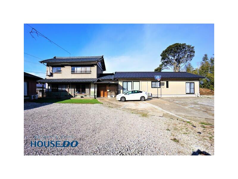 Fukui City, Obata Town (Washizuka Harihara Station) 2-story building, 8SLDK