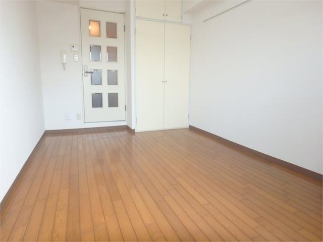 アットホーム ロイヤル横浜 ２０２ １ｋ 提供元 株 ルームプラザ 横浜店 横浜市鶴見区の賃貸マンション