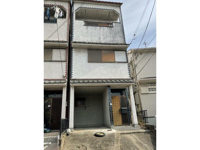 Yamato Koriyama City, Nishidanaka Town (Yamato Koizumi Station) 3-story 4LDK