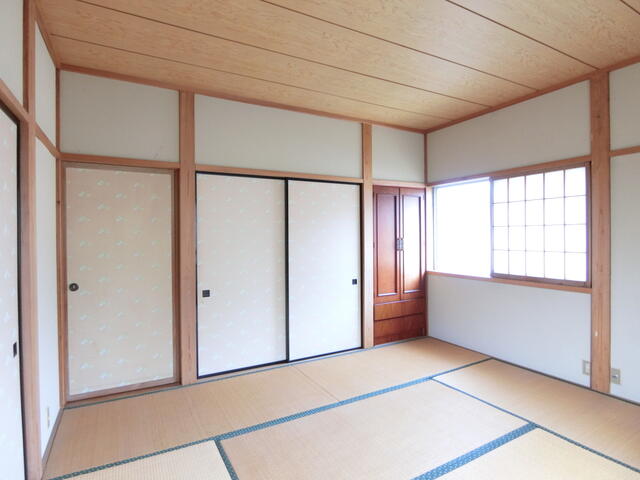 アットホーム】上越市 安江2丁目 (黒井駅 ) 2階建 6DK アットホーム】上越市 安江2丁目 (黒井駅 ) 2階建 6DK
