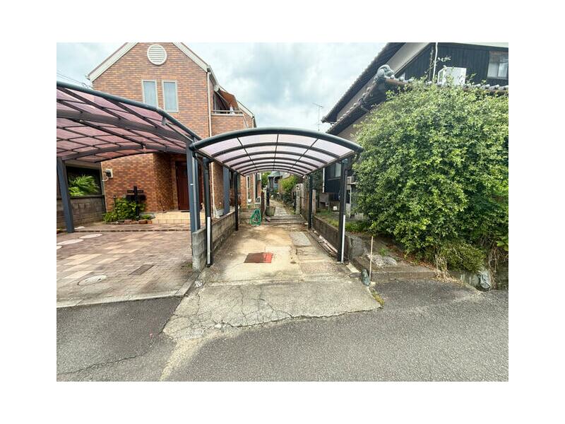 Matsuyama City, Yoshitō 5-chome (Kiyamachi Station) 2-story 4LDK