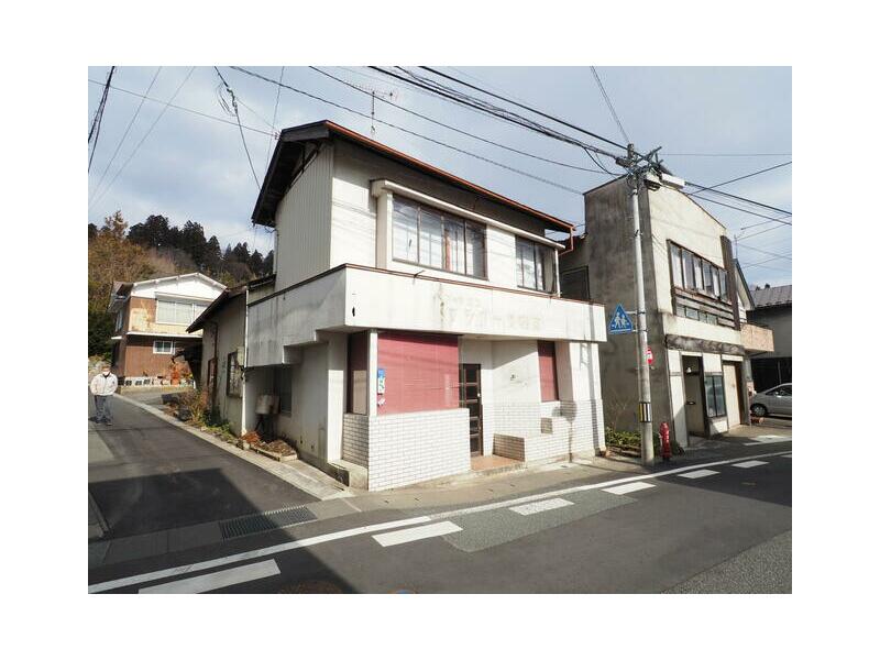 Hanamaki City, Towa Town, Dozawa 5th District (Dozawa Station) 2-story building 5LDK