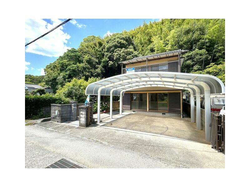 Kochi City, Niida (Nishitakasu Station) 2-story building 4LDK