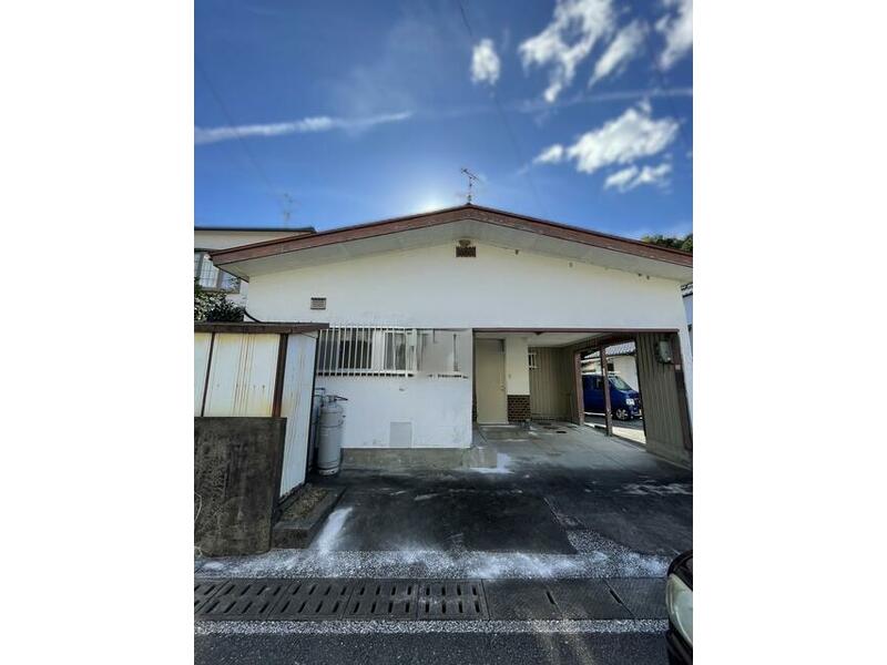 Kochi City, Totsu 5-chome (Sanbashi-dori 5-chome Station) 2-story 4K