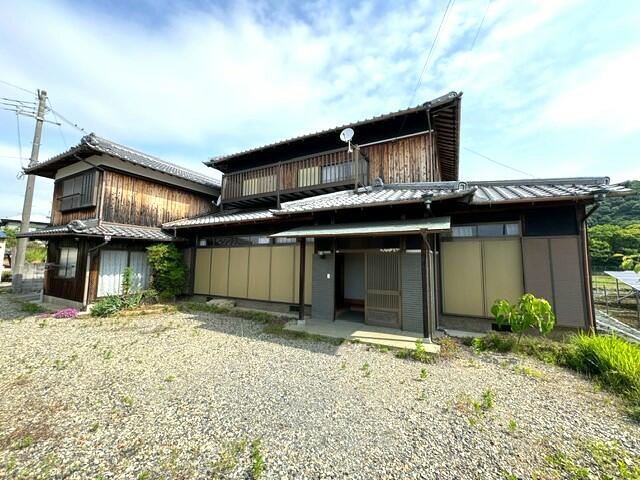 アットホーム】加西市 北条町横尾 (北条町駅 ) 2階建 アットホーム】加西市 北条町横尾 (北条町駅 ) 2階建