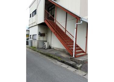 アットホーム 賛久ビル 事務室3 提供元 株 若草不動産 佐賀市の貸事務所