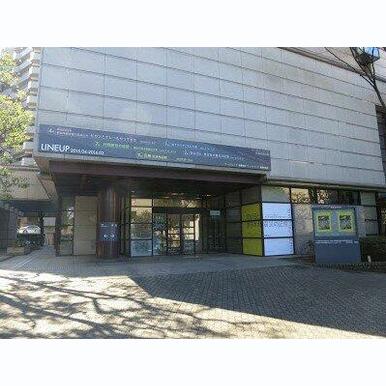 目黒区美術館 距離:472m