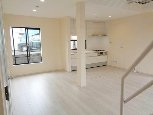 アットホーム 横浜市神奈川区 菅田町 鴨居駅 2階建 ２ｌｄｋ 横浜市神奈川区の中古一戸建て 提供元 株 クリエイティブハウジング 一軒家 家の購入