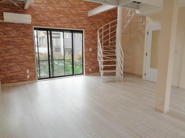 アットホーム 横浜市神奈川区 菅田町 鴨居駅 2階建 ２ｌｄｋ 横浜市神奈川区の中古一戸建て 提供元 株 クリエイティブハウジング 一軒家 家の購入