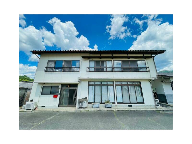 2-story building, 7DK in Kumi, Maniwa City