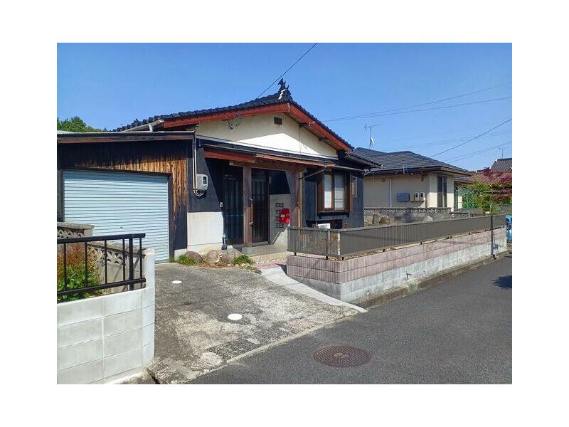 Sanyo-Onoda City, Oaza Asa (Asa Station) Single-story building 4DK
