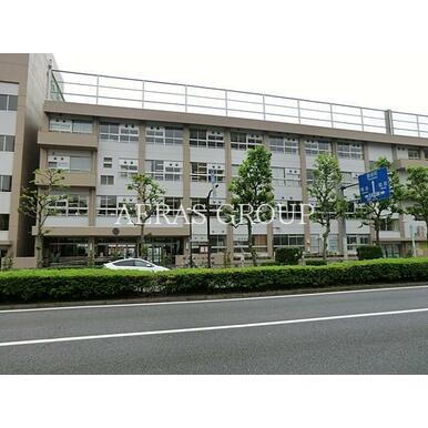 中央区立月島第一小学校 距離：204m