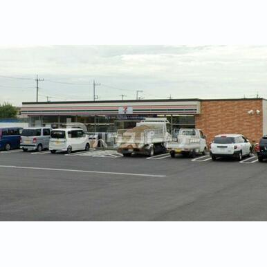 セブンイレブン鎌ケ谷初富店 距離:100m